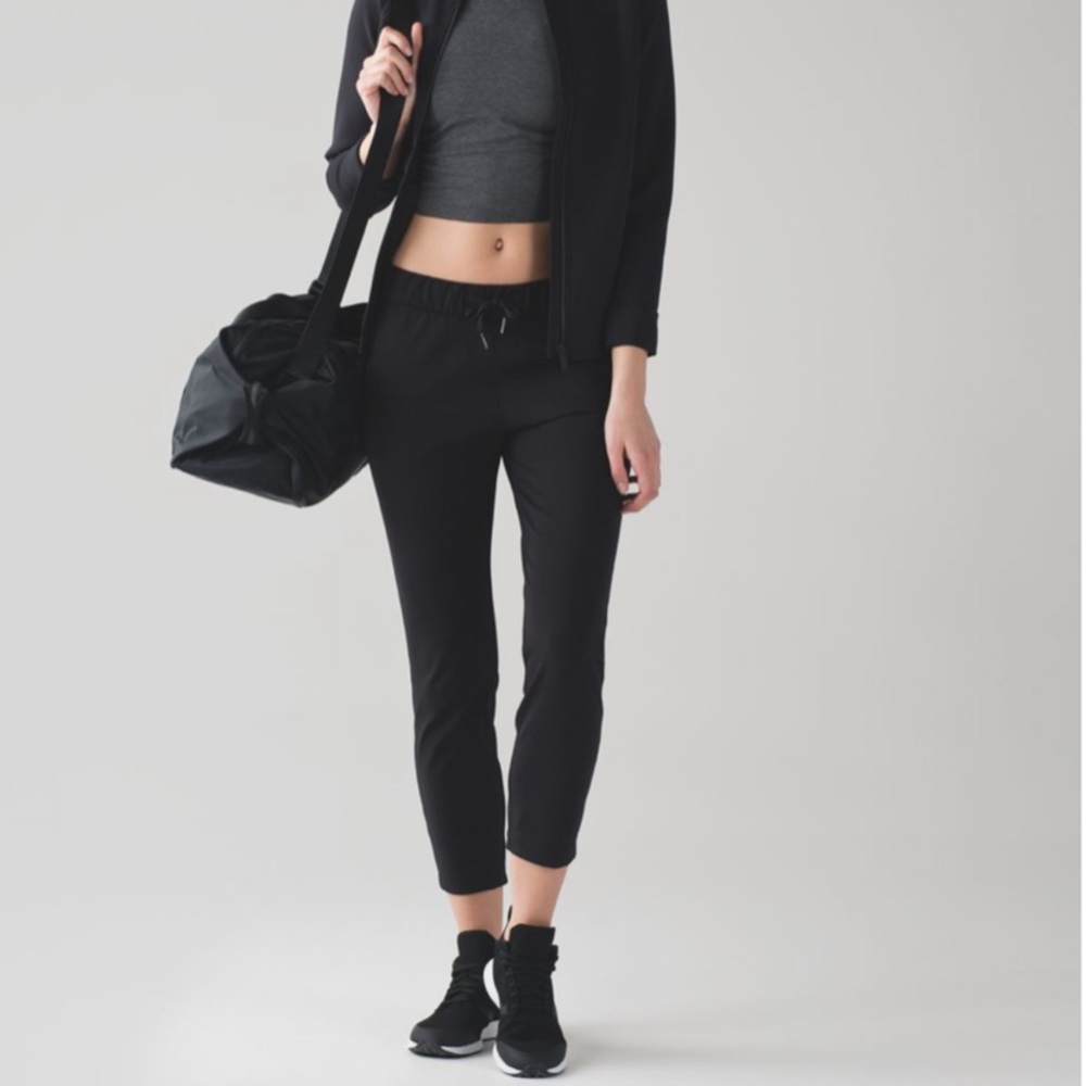 Lululemon On The Fly Pant 28”